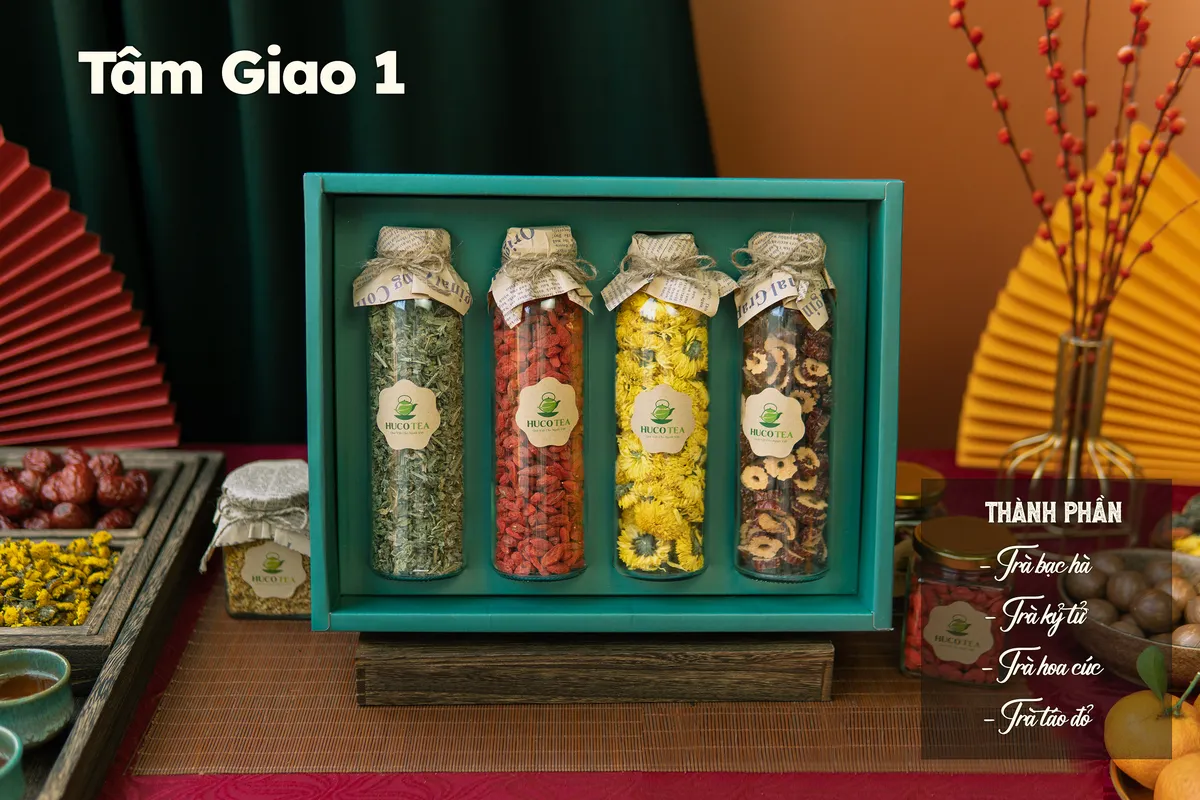 set-qua-tang-tra-hoa-tam-giao-1